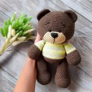 Háčkovaný Medvídek Brumla